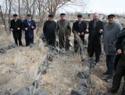 Şehitler için anıt istediler